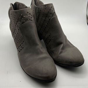 ‎Route 66 women’s booties- size 9